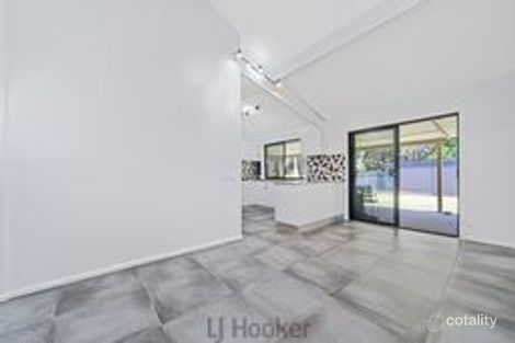 Property photo of 10 Brancourt Crescent Narara NSW 2250