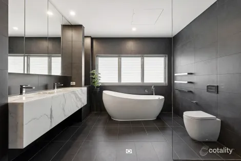 Property photo of 48 Gnarbo Avenue Carss Park NSW 2221