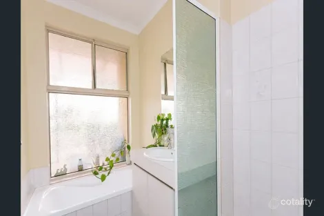 Property photo of 39 Mint Circuit Banksia Grove WA 6031