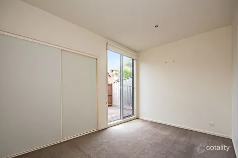 Property photo of 9/6 Bear Street Mordialloc VIC 3195