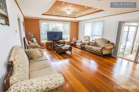 Property photo of 18 Mackellar Drive Roxburgh Park VIC 3064