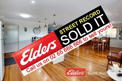 Property photo of 2 Rosedale Avenue South West Rocks NSW 2431