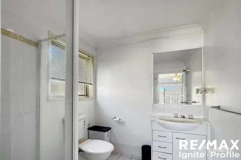 Property photo of 5 Olympic Place Sinnamon Park QLD 4073