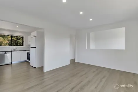 Property photo of 14 Kipling Drive Bateau Bay NSW 2261