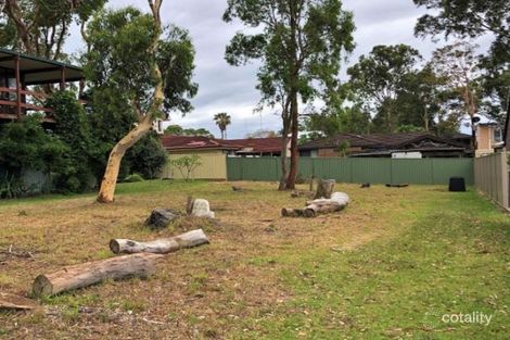 Property photo of 37 Gymea Crescent Mannering Park NSW 2259