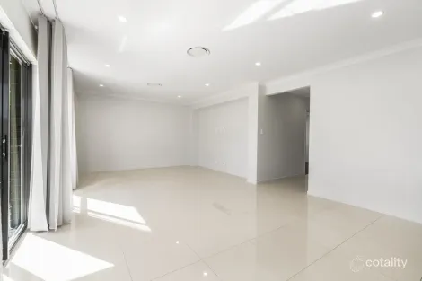 Property photo of 55 Helsinki Street Spring Mountain QLD 4300