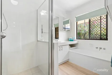 Property photo of 18 Baum Court Windaroo QLD 4207