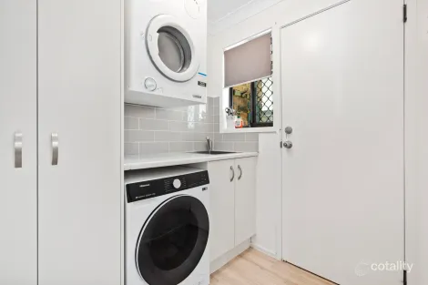 Property photo of 18 Baum Court Windaroo QLD 4207