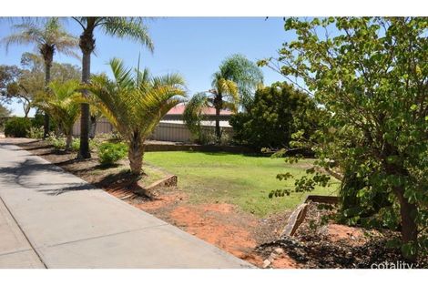 Property photo of 7 Emeroo Court Roxby Downs SA 5725