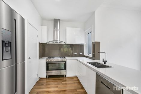 Property photo of 2/3 Rubida Court Endeavour Hills VIC 3802