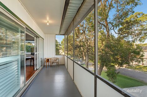 Property photo of 15 Bambara Avenue Summerland Point NSW 2259