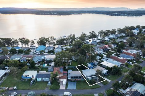 Property photo of 15 Bambara Avenue Summerland Point NSW 2259