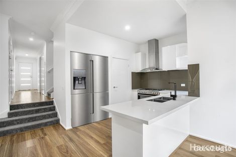 Property photo of 2/3 Rubida Court Endeavour Hills VIC 3802