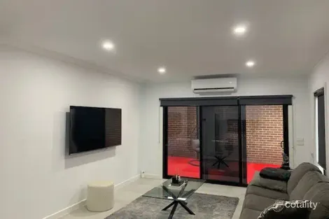 Property photo of 2/15 Pindari Avenue Epping VIC 3076