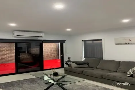 Property photo of 2/15 Pindari Avenue Epping VIC 3076