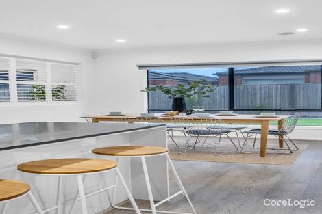 Property photo of 4 Vere Way Mickleham VIC 3064