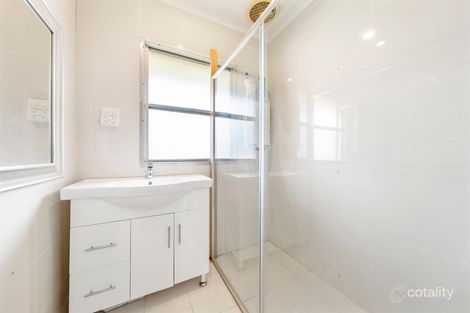 Property photo of 61 Chestnut Road Doveton VIC 3177