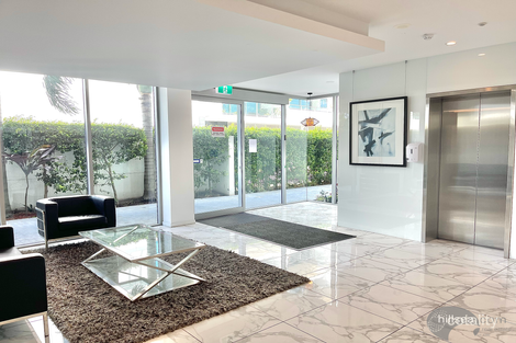 Property photo of 306/41 Harbour Town Drive Biggera Waters QLD 4216
