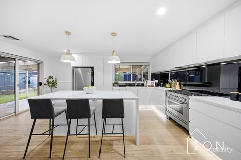 Property photo of 14 Goshawk Court Carrum Downs VIC 3201