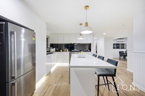 Property photo of 14 Goshawk Court Carrum Downs VIC 3201