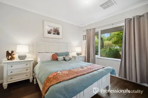 Property photo of 10 Gloucester Road Kalamunda WA 6076