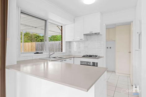 Property photo of 82 Silvertop Crescent Frankston North VIC 3200