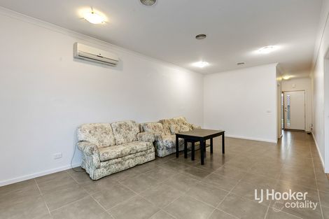 Property photo of 28 Tableland Road Tarneit VIC 3029