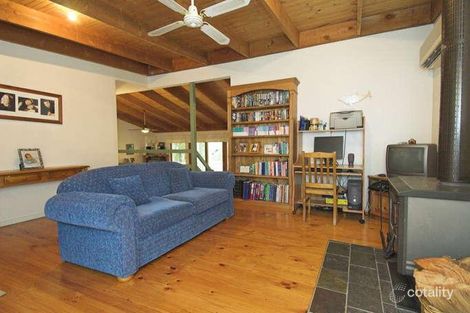 Property photo of 121 Meander Road Hurstbridge VIC 3099