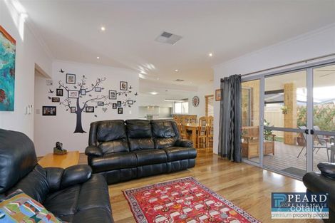 Property photo of 14 Firebrace Elbow Canning Vale WA 6155
