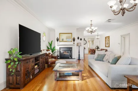 Property photo of 113 Deakin Street Essendon VIC 3040