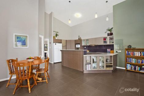 Property photo of 52 Hounslow Way Seventeen Mile Rocks QLD 4073