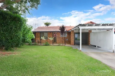 Property photo of 1/2 Morinda Way Labrador QLD 4215