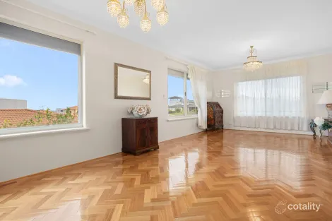 Property photo of 32 Duchart Way Coogee WA 6166