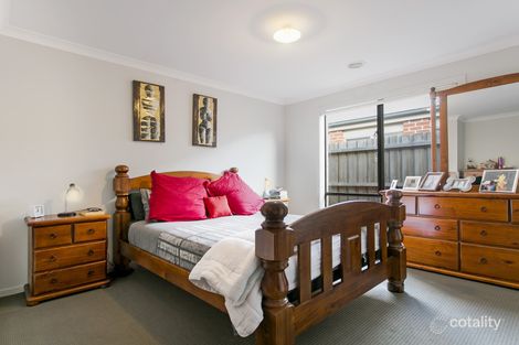 Property photo of 27 Warrenwood Place Langwarrin VIC 3910