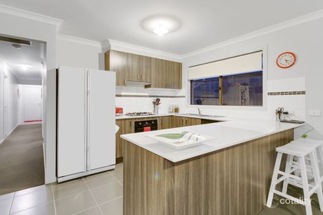 Property photo of 27 Warrenwood Place Langwarrin VIC 3910