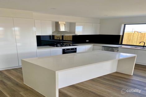 Property photo of 13 Curtin Drive Deanside VIC 3336