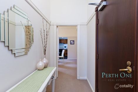 61/2 Sherwood Ct, Perth, WA 6000