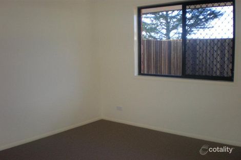 Property photo of 2/4 Boxsall Street Newtown QLD 4350