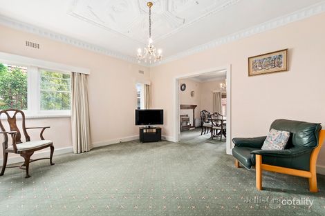 Property photo of 33 Warncliffe Road Ivanhoe East VIC 3079