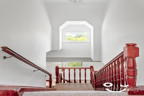 Property photo of 2 Holmden Avenue Mangerton NSW 2500