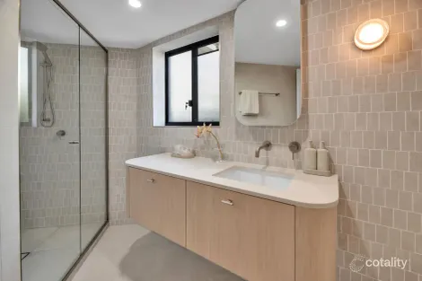 Property photo of 1/22 Second Avenue Broadbeach QLD 4218