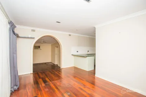 Property photo of 28 Kerwin Way Lockridge WA 6054