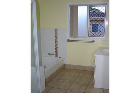 Property photo of 13 Parsloe Street Svensson Heights QLD 4670