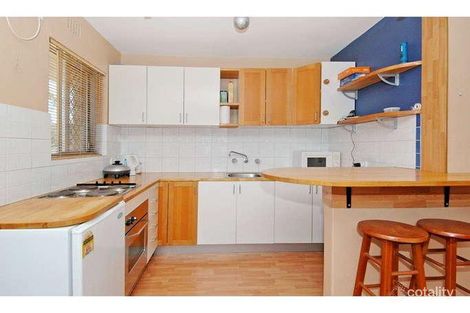 2/176 Elliott Rd, Scarborough, WA 6019