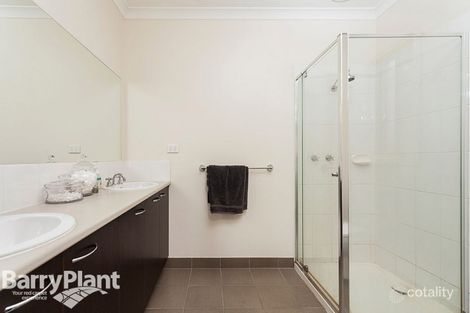 Property photo of 7 Spinifex Street Point Cook VIC 3030