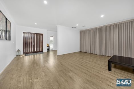 Property photo of 272 Newbury Boulevard Craigieburn VIC 3064