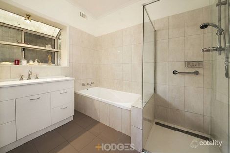 Property photo of 54 Spring Road Hampton East VIC 3188