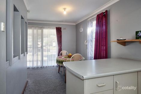 Property photo of 64 Coral Crescent Gateshead NSW 2290