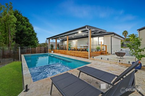 Property photo of 12 Paula Terrace Endeavour Hills VIC 3802