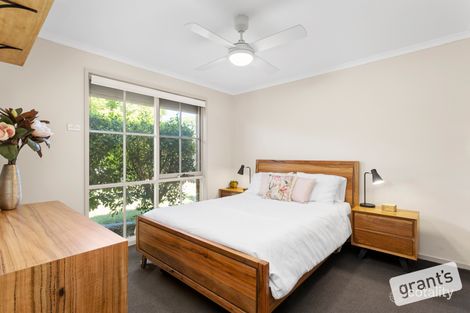 Property photo of 38 Amber Crescent Narre Warren VIC 3805
